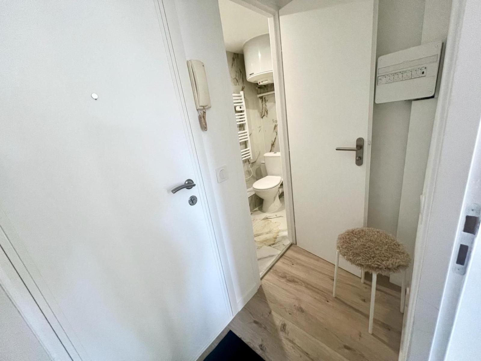 Studio Moderne Renove Avec Balcon Nice Extérieur photo